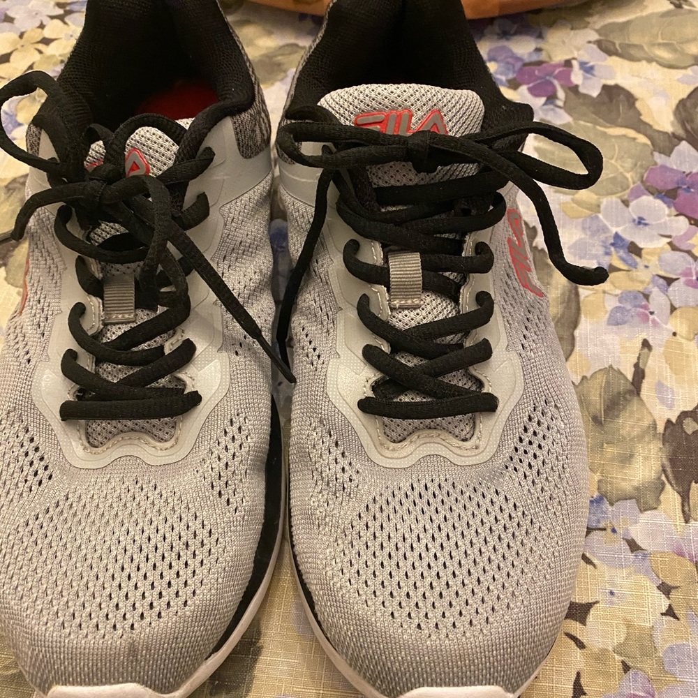 Men’s Fila running shoe